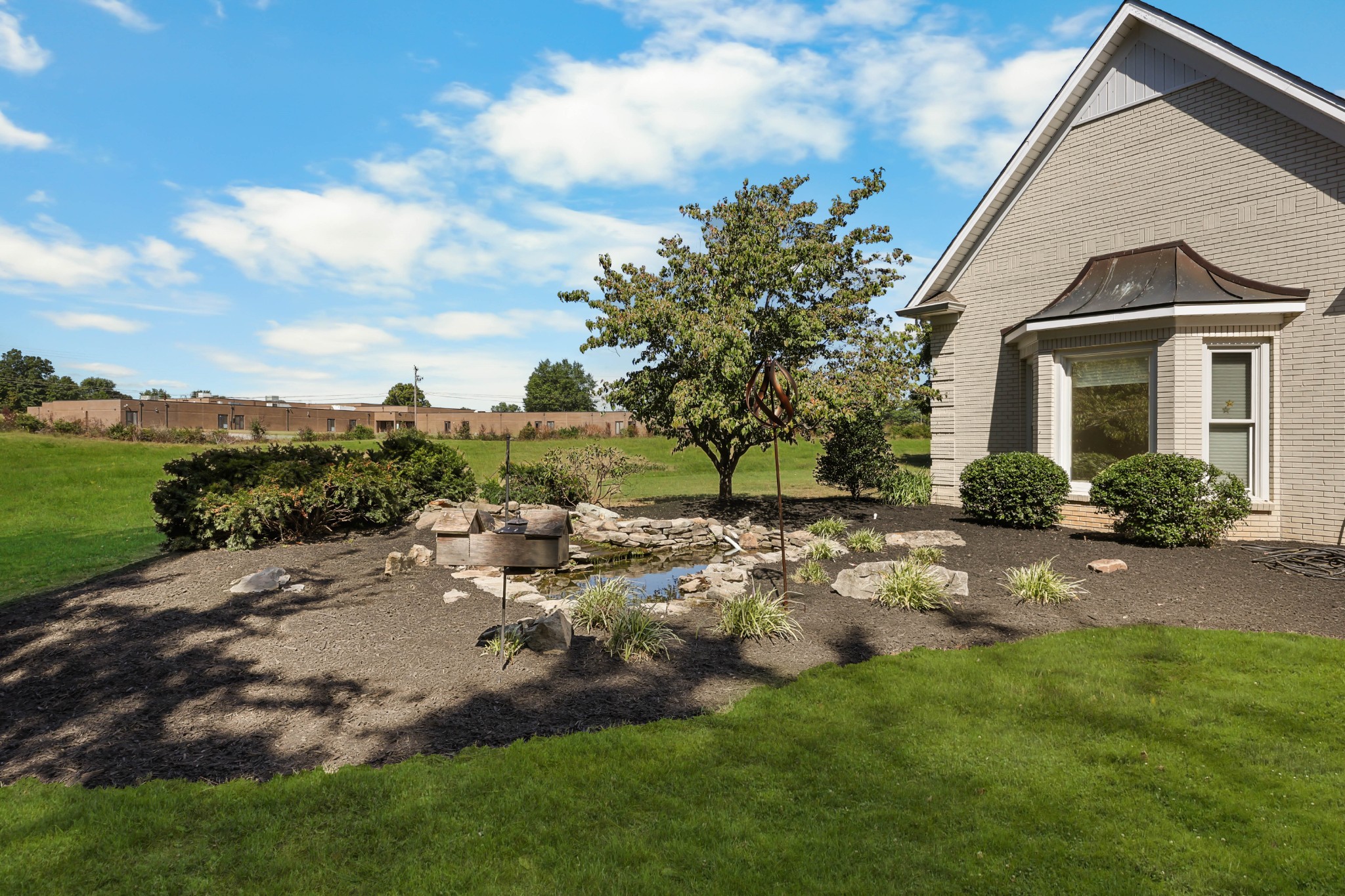 Clarksville, Tennessee, 37043, United States, 4 Bedrooms Bedrooms, ,4 BathroomsBathrooms,Residential,For Sale,1980790