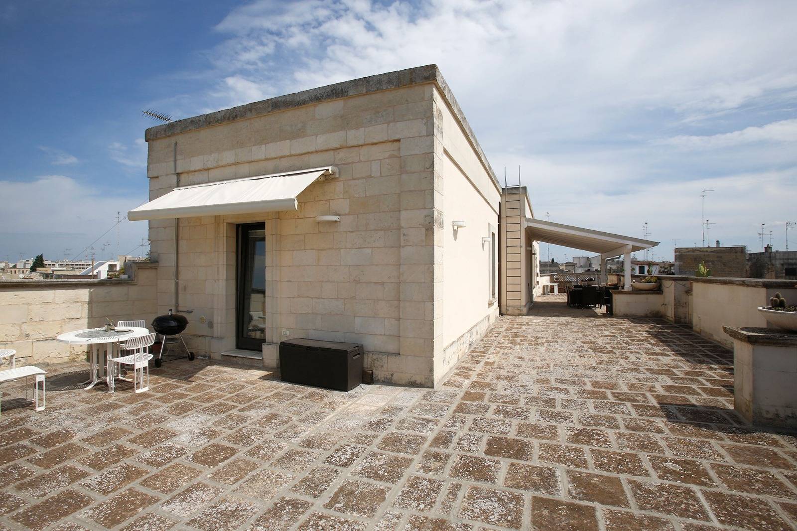 Lecce, Lecce, 73100, IT, 1 Bedroom Bedrooms, ,1 BathroomBathrooms,Residential,For Sale,1991621