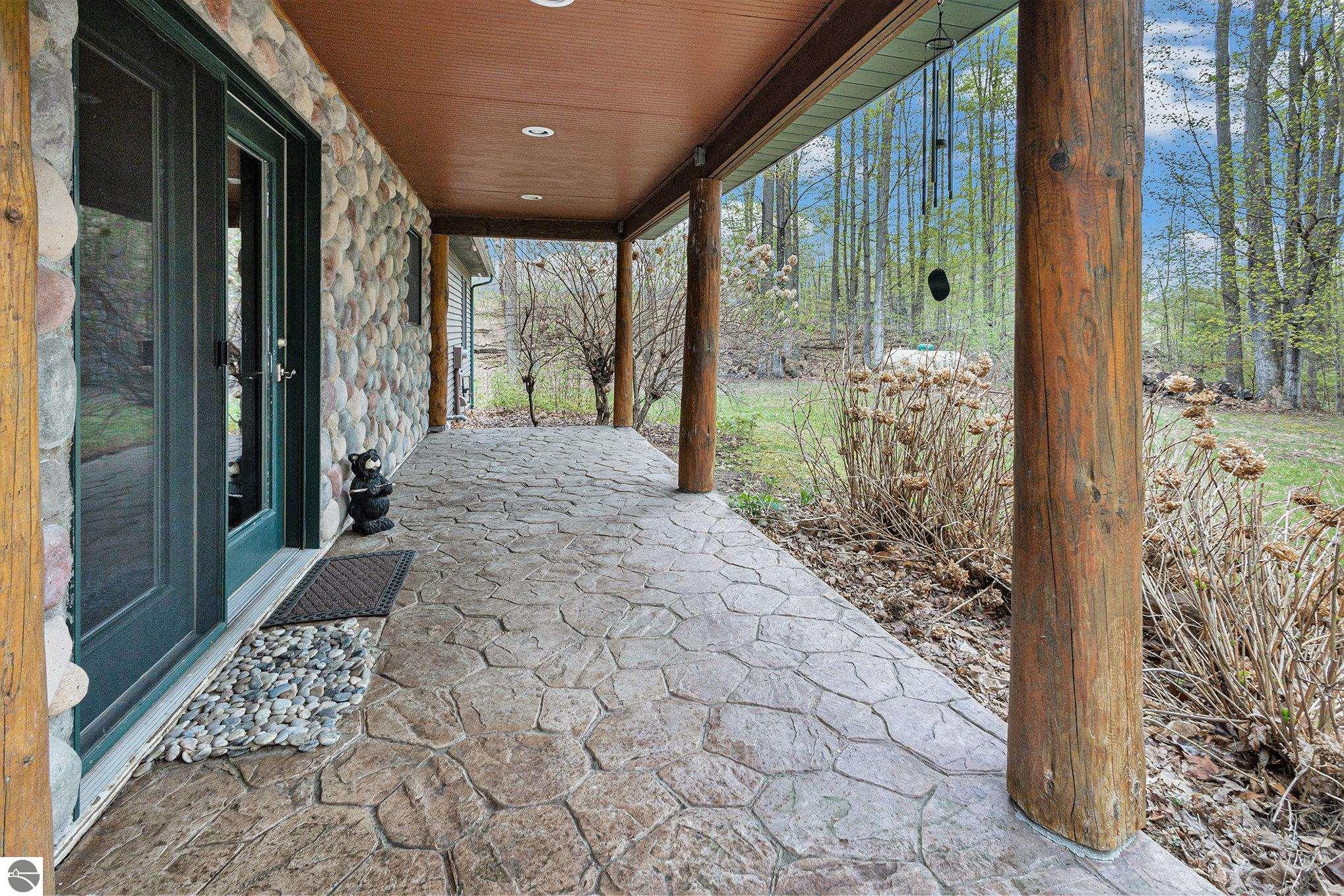 Williamsburg, Michigan, 49690, United States, 4 Bedrooms Bedrooms, ,3 BathroomsBathrooms,Residential,For Sale,1927795