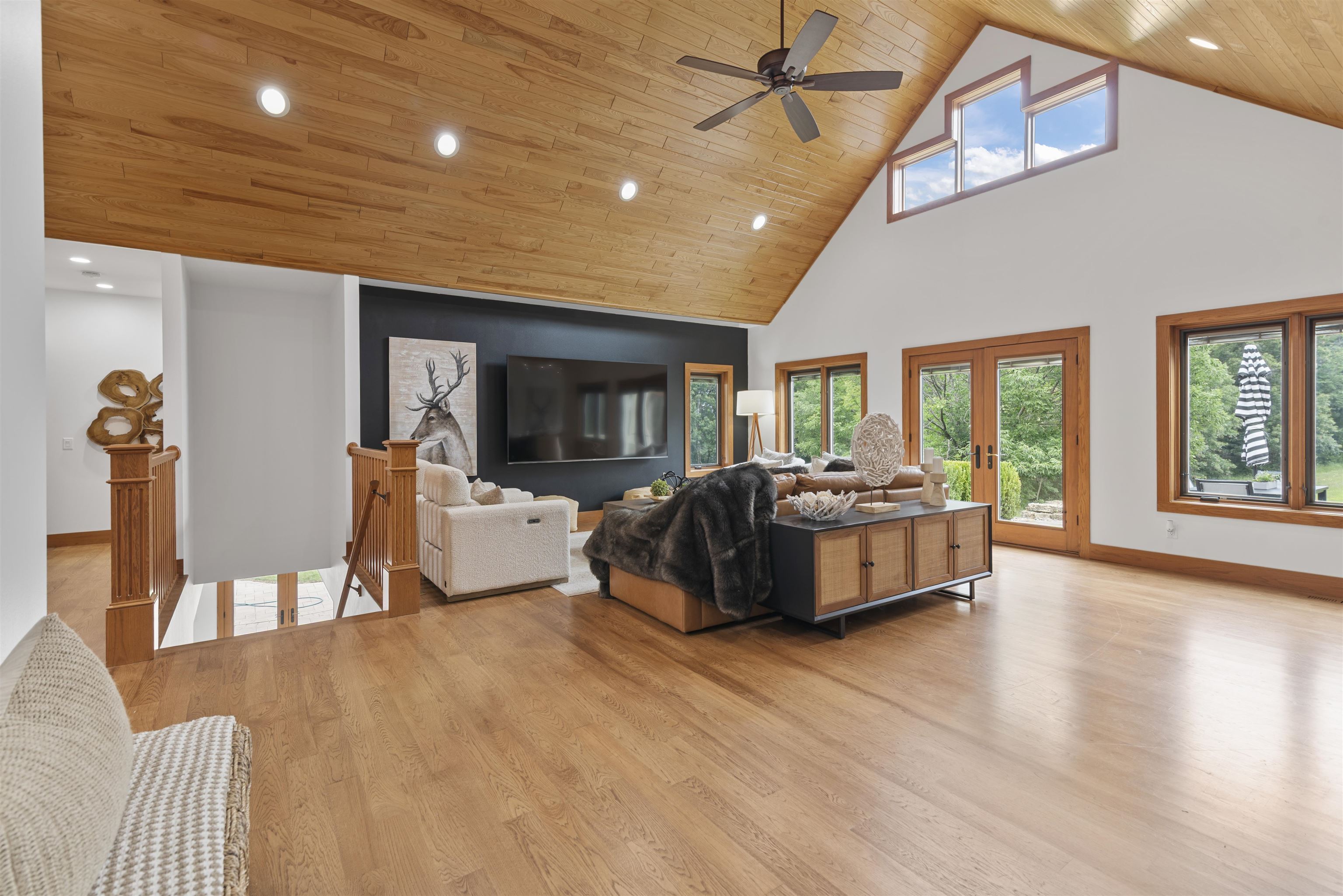 Avoca, Wisconsin, 53506, United States, 3 Bedrooms Bedrooms, ,4 BathroomsBathrooms,Residential,For Sale,1895039