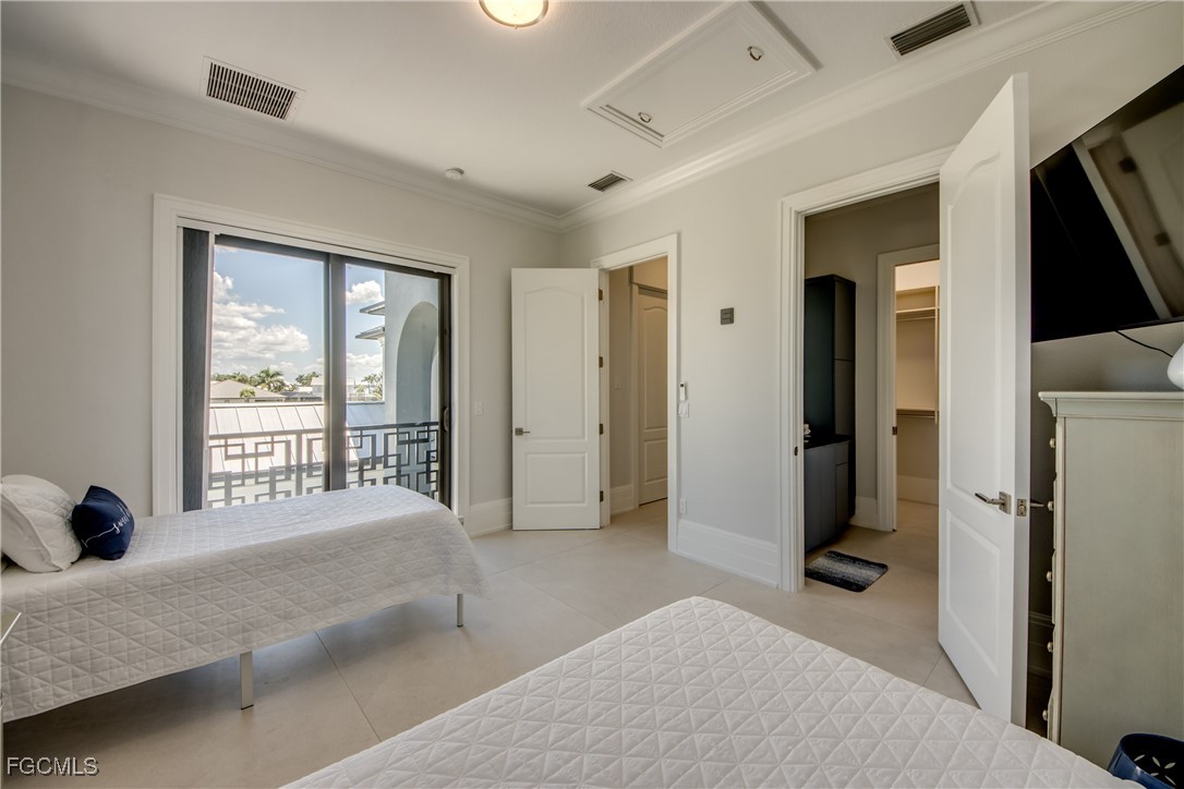 Cape Coral, Florida, 33904, United States, 5 Bedrooms Bedrooms, ,6 BathroomsBathrooms,Residential,For Sale,1979018