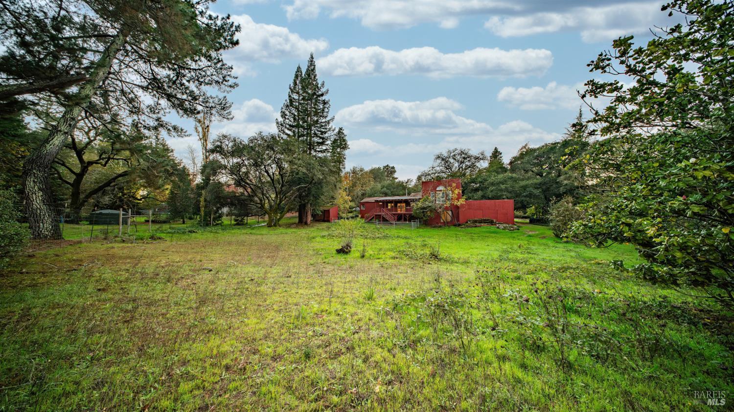 Sebastopol, California, 95472, United States, 3 Bedrooms Bedrooms, ,2 BathroomsBathrooms,Residential,For Sale,1997053