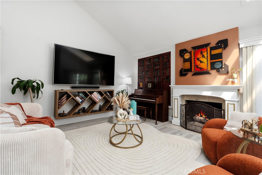 Irvine, California, 92620, United States, 3 Bedrooms Bedrooms, ,4 BathroomsBathrooms,Residential,For Sale,1987963