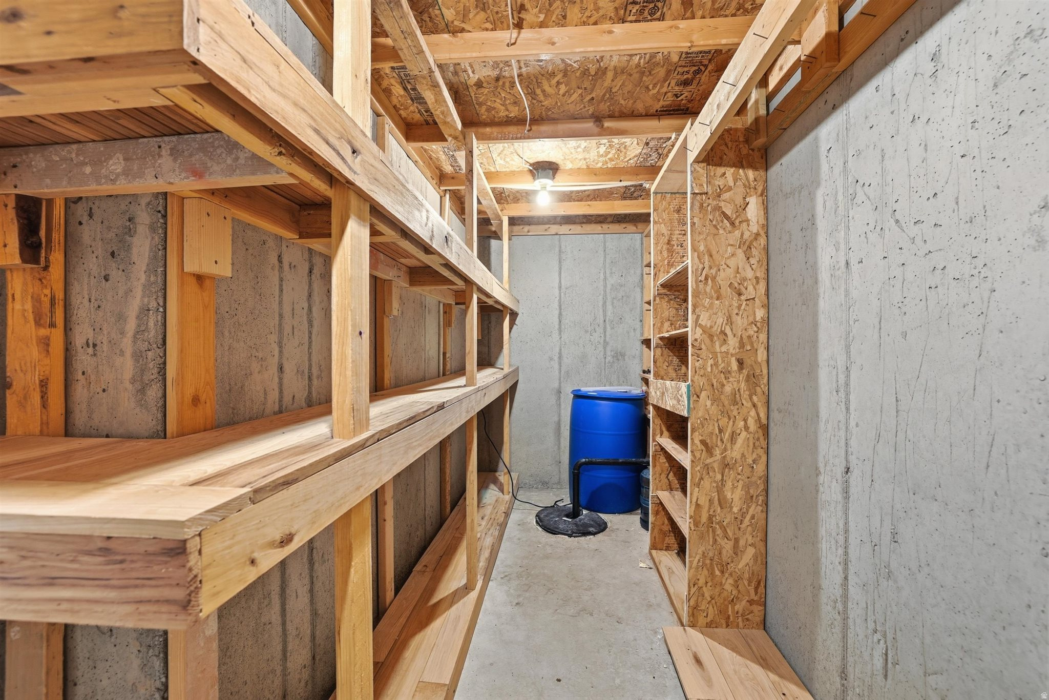 Woods Cross, Utah, 84087, United States, 6 Bedrooms Bedrooms, ,3 BathroomsBathrooms,Residential,For Sale,2002184