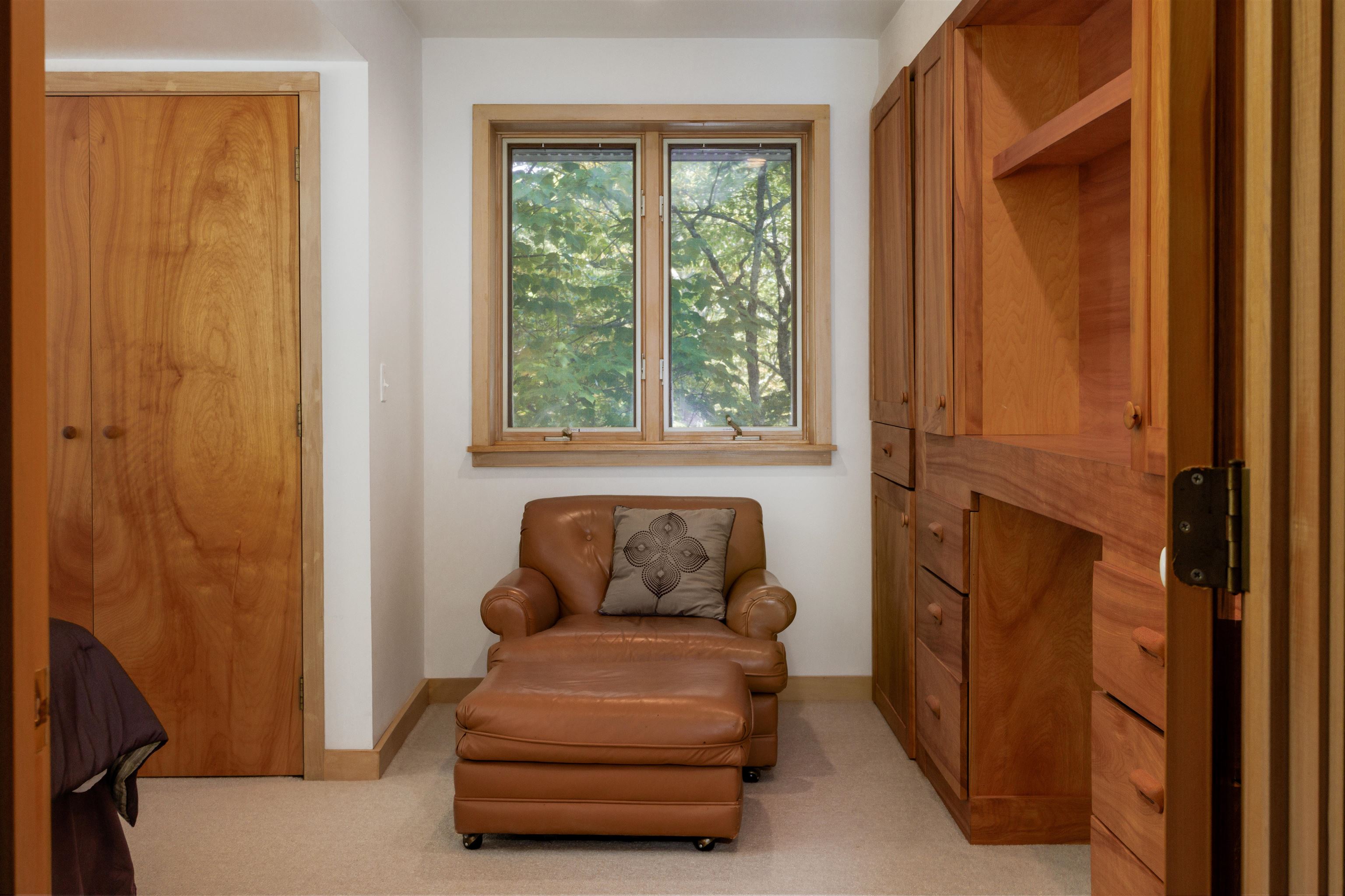 Grantham, New Hampshire, 03753, United States, 4 Bedrooms Bedrooms, ,3 BathroomsBathrooms,Residential,For Sale,1947090