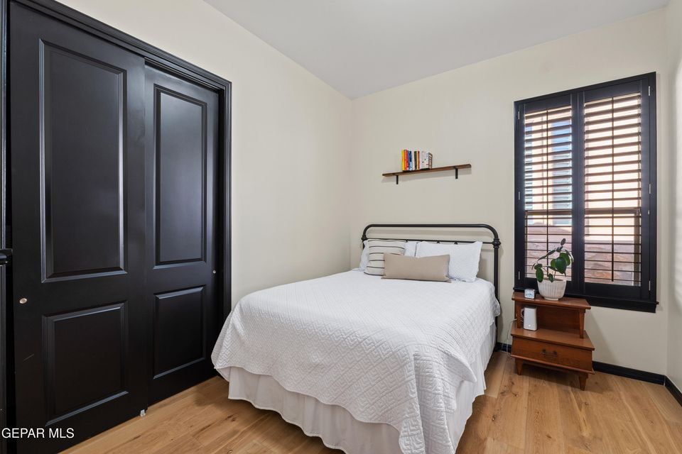 El Paso, Texas, 79912, United States, 4 Bedrooms Bedrooms, ,3 BathroomsBathrooms,Residential,For Sale,1997746