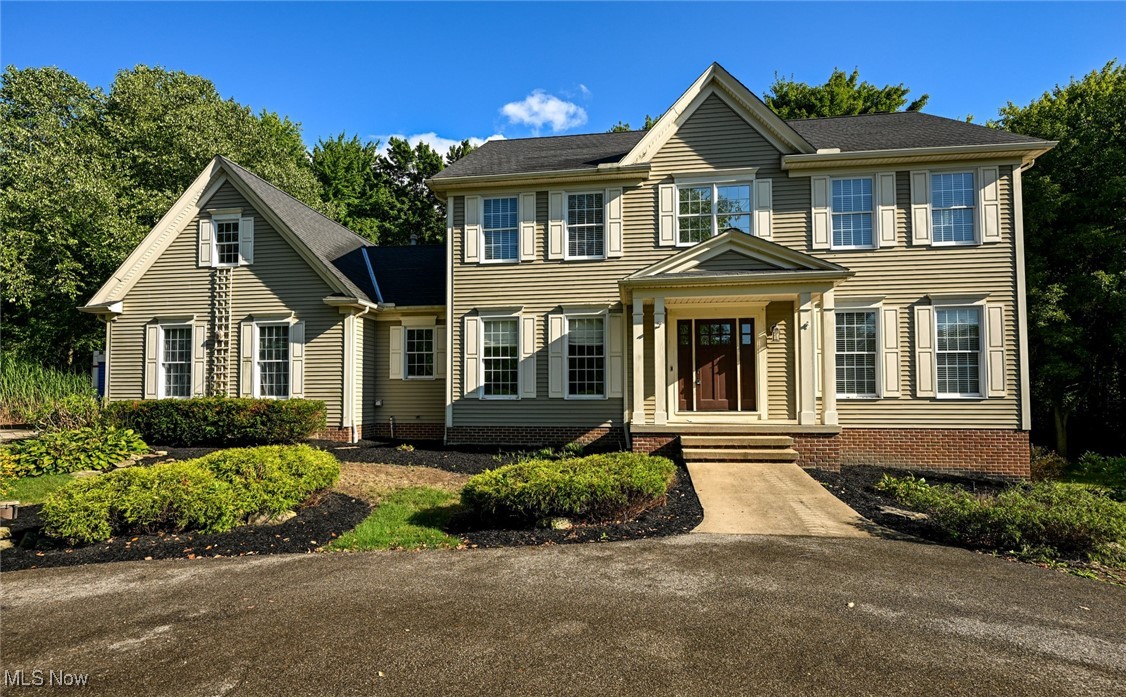 Aurora, Ohio, 44202, United States, 4 Bedrooms Bedrooms, ,4 BathroomsBathrooms,Residential,For Sale,1932632
