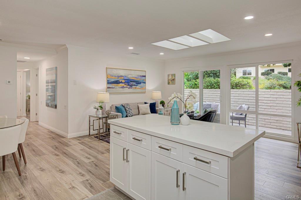 Laguna Woods, California, 92637, United States, 2 Bedrooms Bedrooms, ,1 BathroomBathrooms,Residential,For Sale,1999201