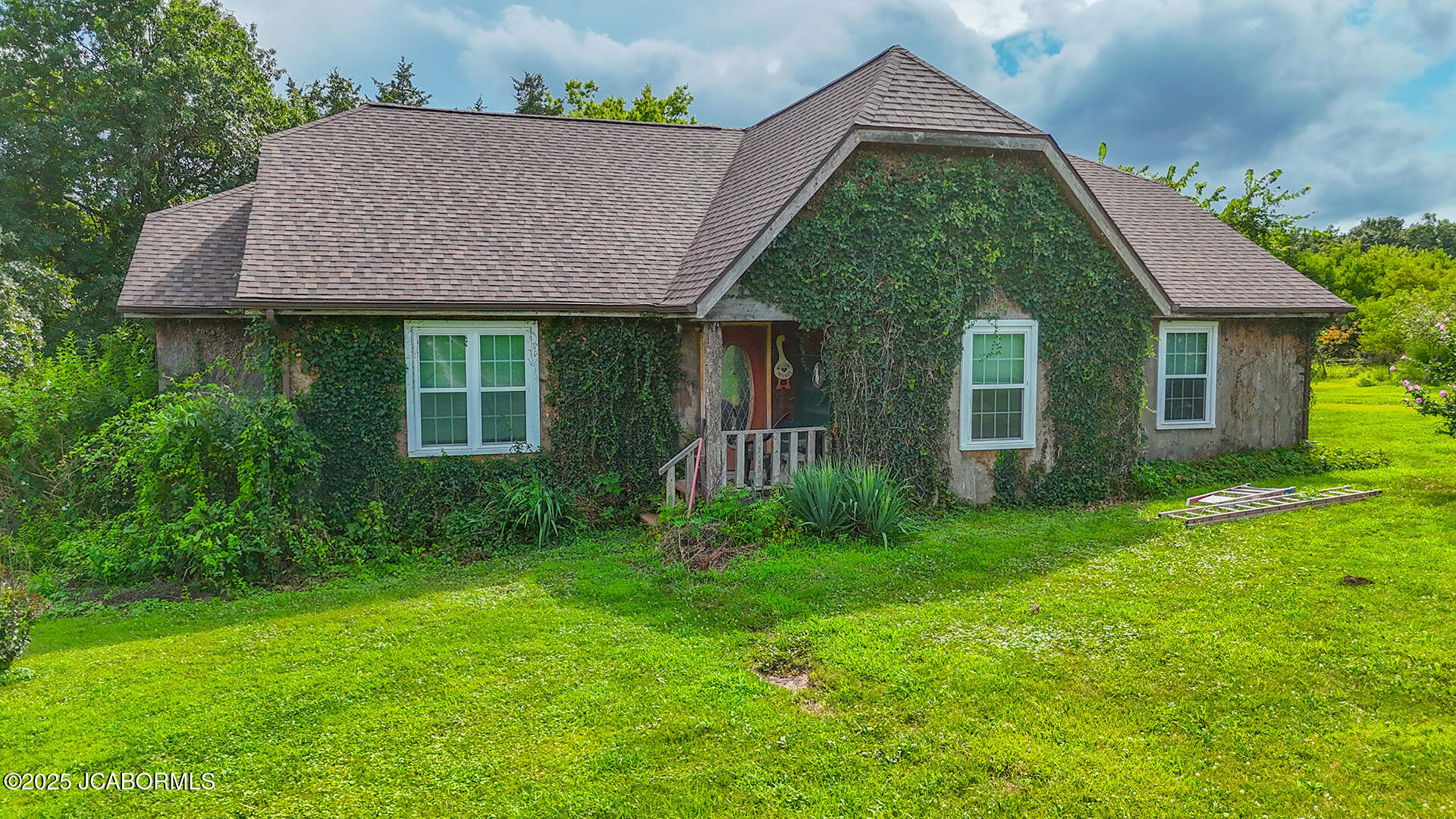 New Bloomfield, Missouri, 65063, United States, 3 Bedrooms Bedrooms, ,2 BathroomsBathrooms,Residential,For Sale,1978608