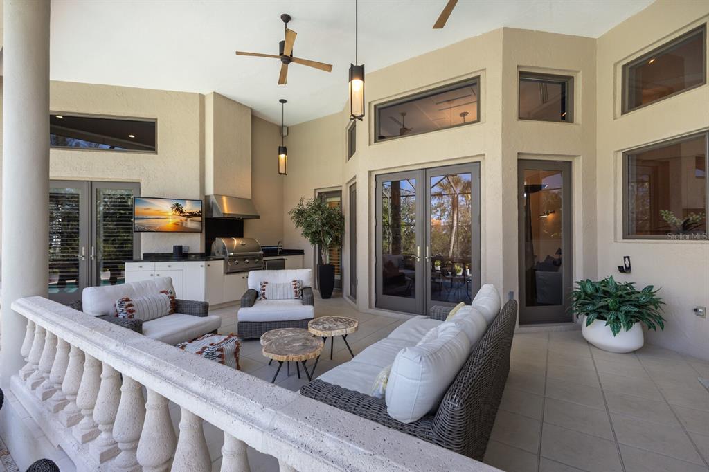 Longboat Key, Florida, 34228, United States, 5 Bedrooms Bedrooms, ,4 BathroomsBathrooms,Residential,For Sale,1785002