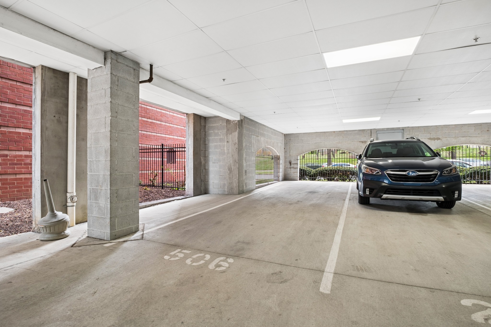  702 Wedgewood Park, Nashville, TN, 37203 - 物件實景