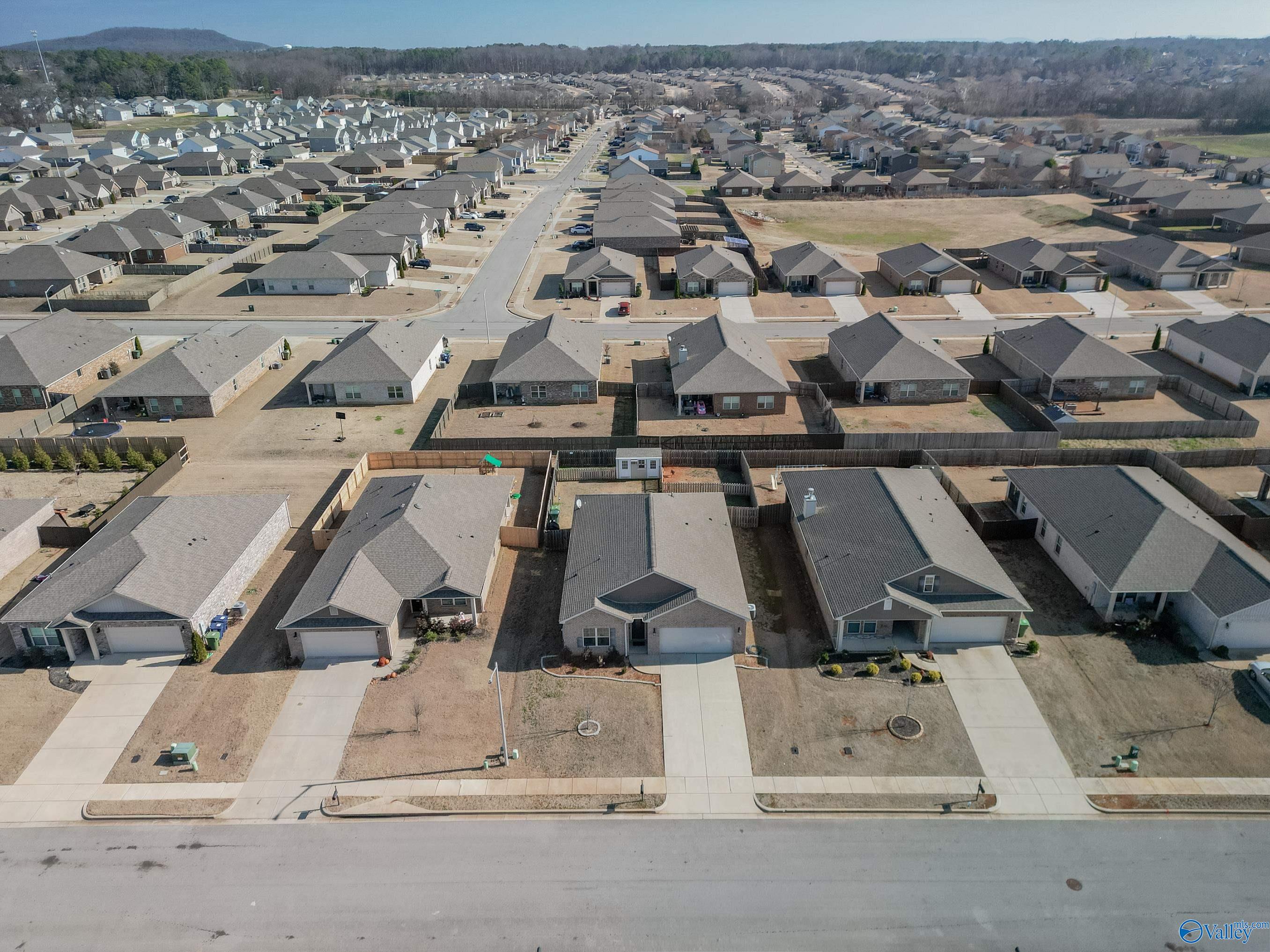 Glenncrest Ln, Harvest, AL 35749 #1