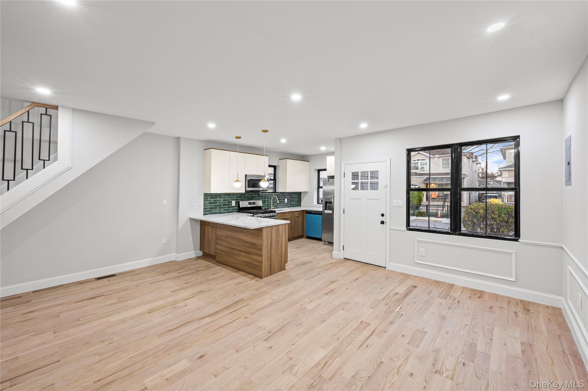 Jamaica, New York, 11434, United States, 4 Bedrooms Bedrooms, ,3 BathroomsBathrooms,Residential,For Sale,2003093