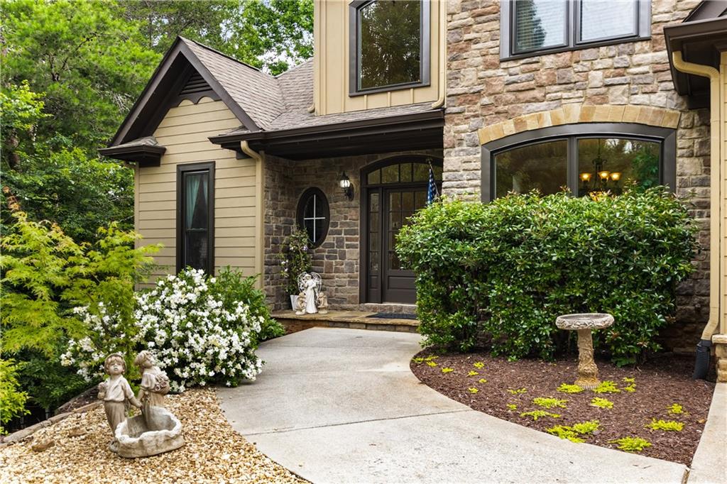 Gainesville, Georgia, 30506, United States, 4 Bedrooms Bedrooms, ,3 BathroomsBathrooms,Residential,For Sale,1737543