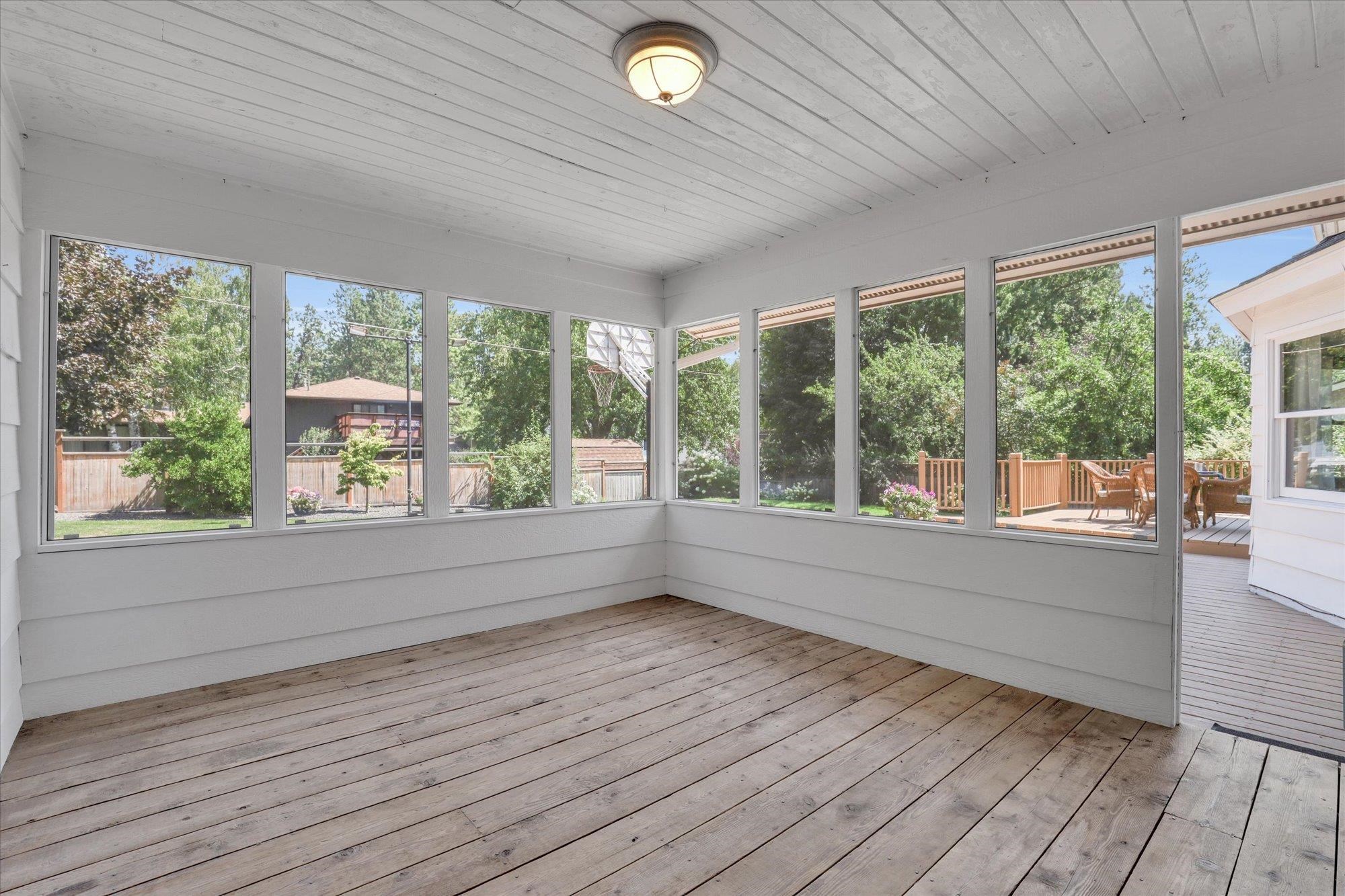 Spokane, Washington, 99203, United States, 5 Bedrooms Bedrooms, ,4 BathroomsBathrooms,Residential,For Sale,1914349
