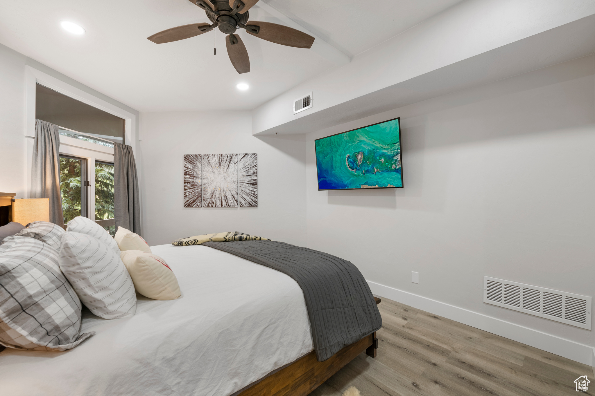 Park City, Utah, 84060, United States, 2 Bedrooms Bedrooms, ,3 BathroomsBathrooms,Residential,For Sale,1900952