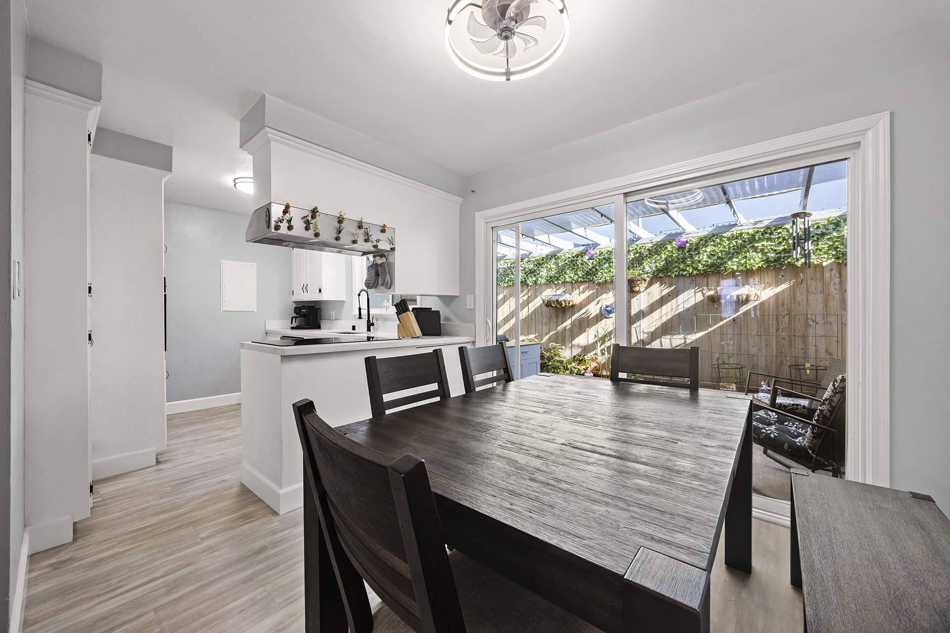 Fullerton, California, 92831, United States, 2 Bedrooms Bedrooms, ,1 BathroomBathrooms,Residential,For Sale,2002519