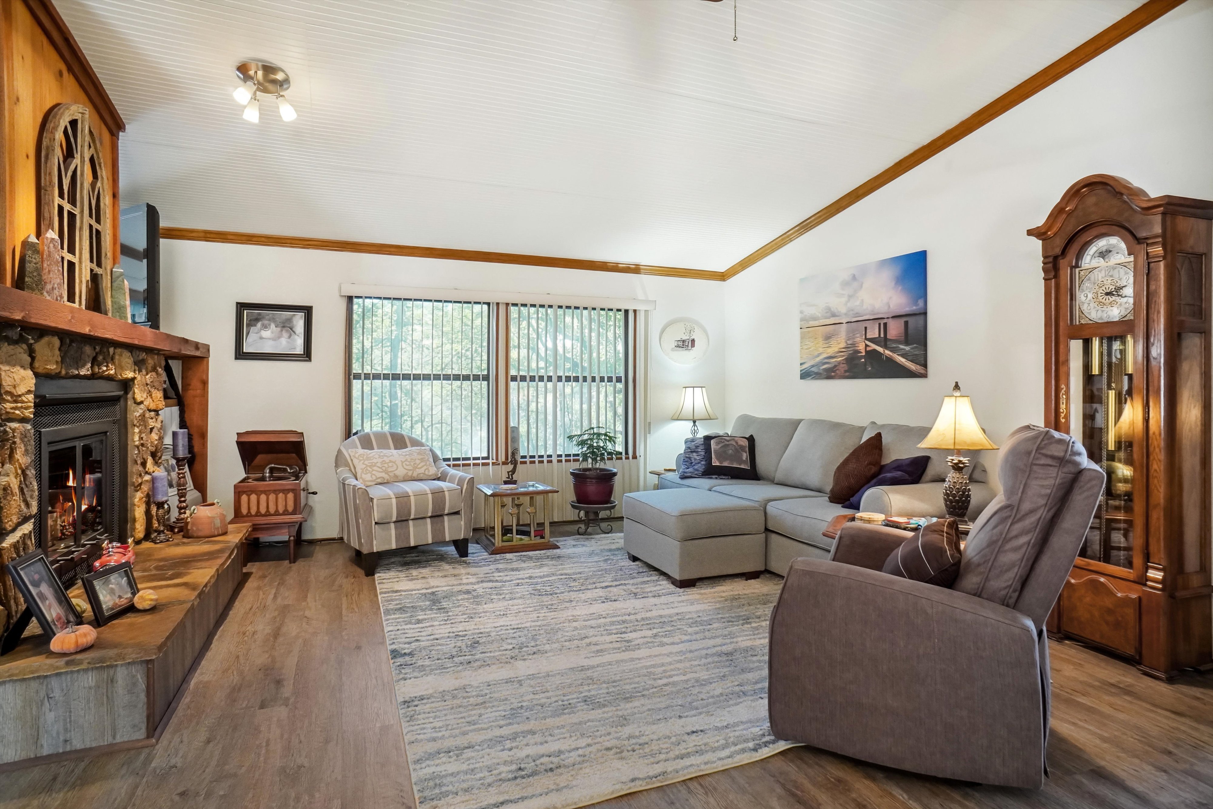 Chico, Texas, 76431, United States, 3 Bedrooms Bedrooms, ,2 BathroomsBathrooms,Residential,For Sale,1936991