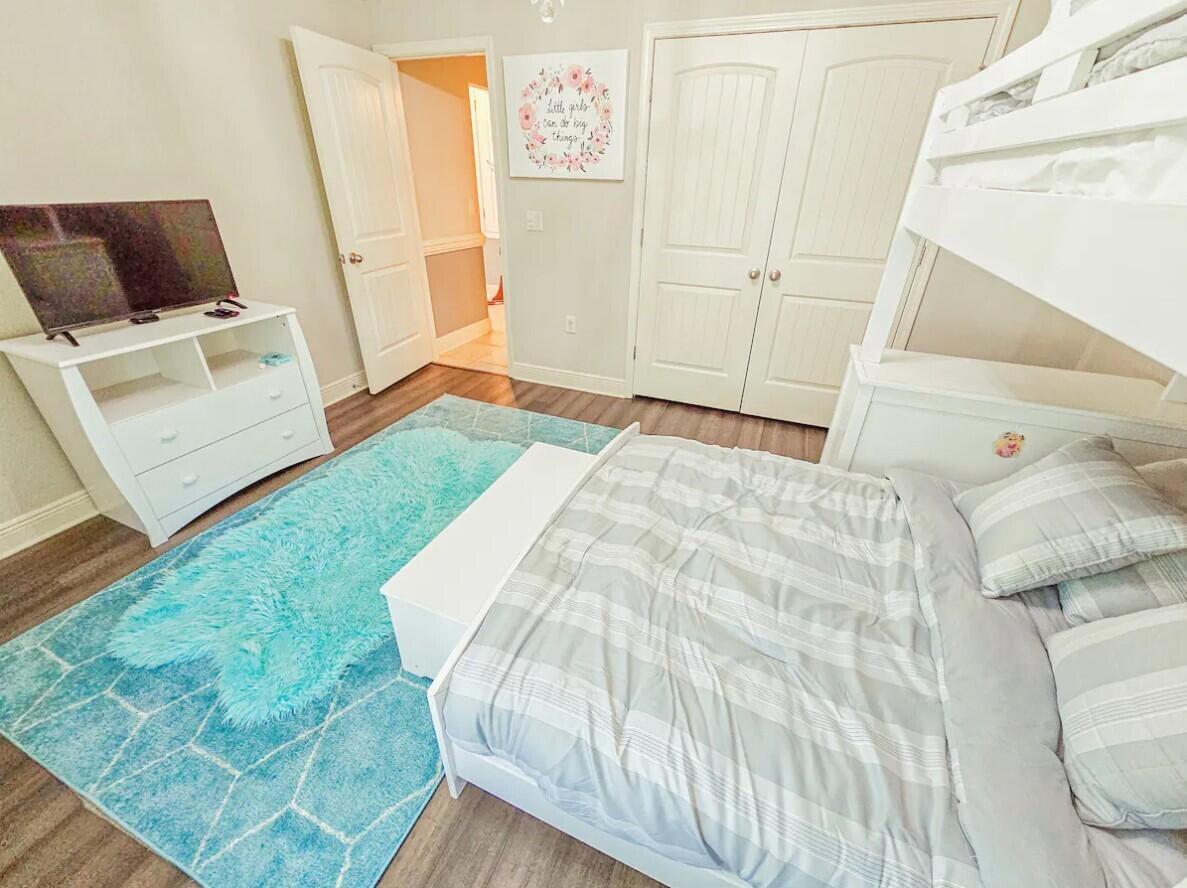 Fort Walton Beach, Florida, 32547, United States, 4 Bedrooms Bedrooms, ,2 BathroomsBathrooms,Residential,For Sale,1978074