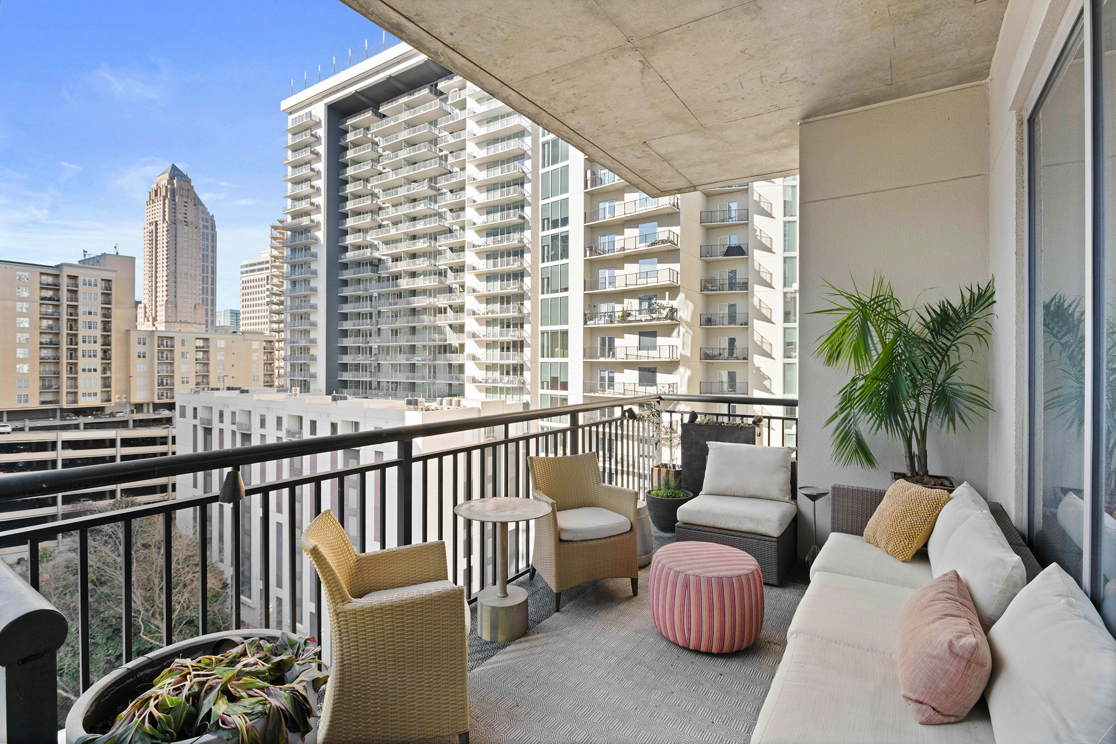  Modern Intown Living at Luxe - 物件實景