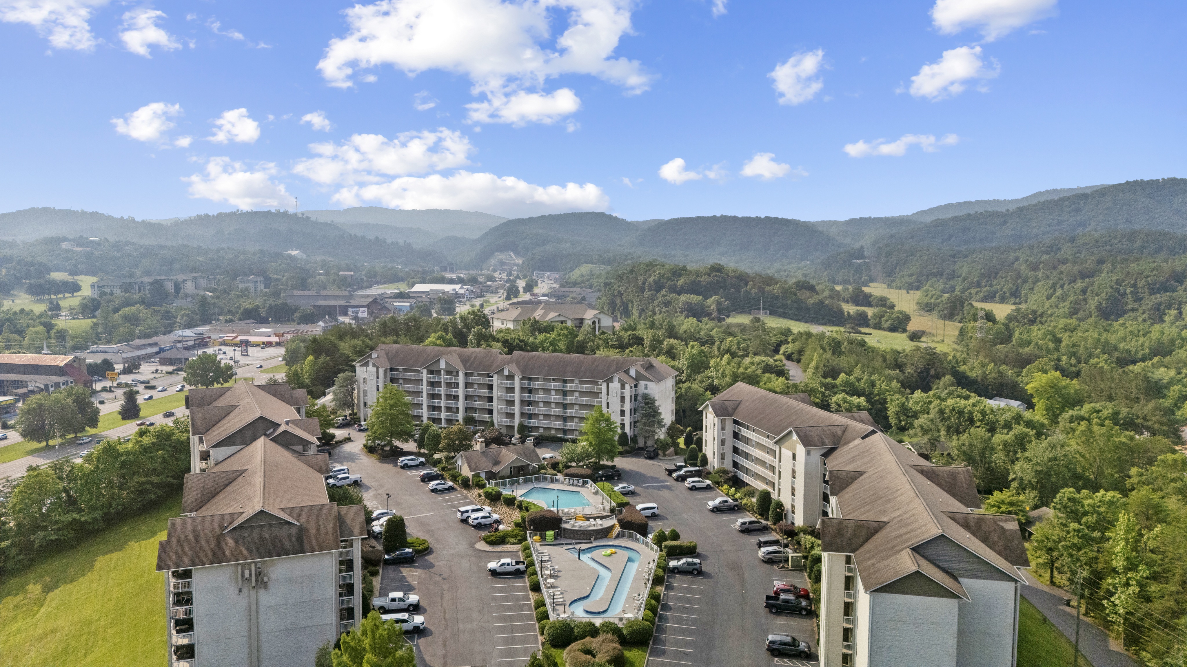 Pigeon Forge, Tennessee, 37863, United States, 4 Bedrooms Bedrooms, ,3 BathroomsBathrooms,Residential,For Sale,1923955