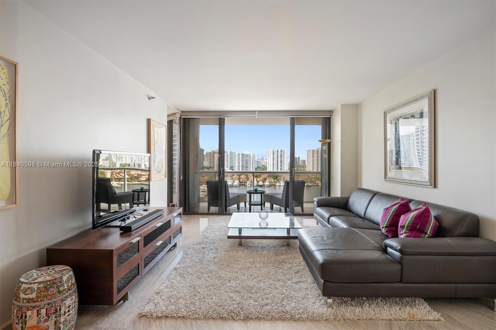Aventura, Florida, 33180, United States, 2 Bedrooms Bedrooms, ,2 BathroomsBathrooms,Residential,For Sale,1897666