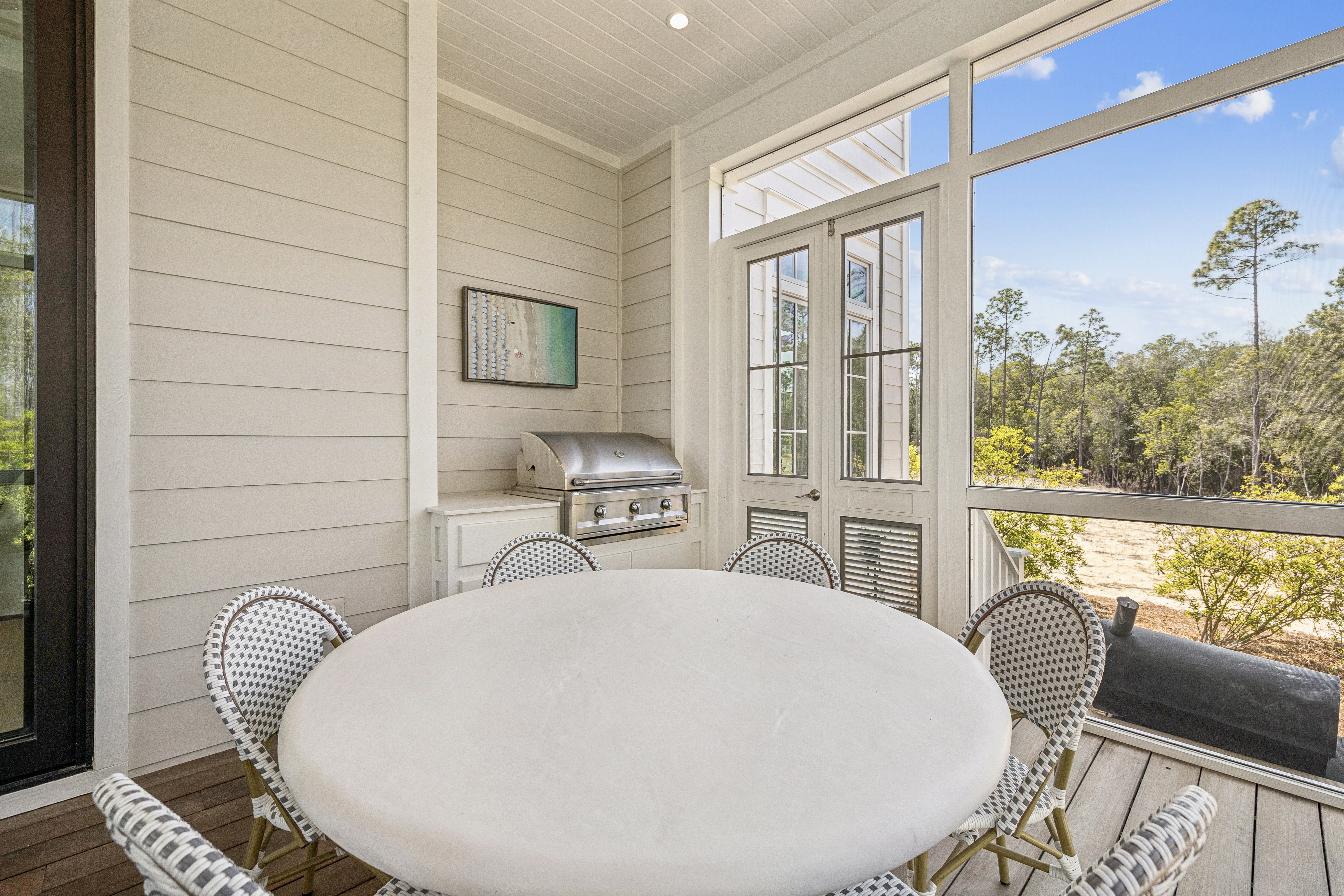  Refined Coastal Residence With Designer Interiors And Exceptional Craftsmanship - 物件實景