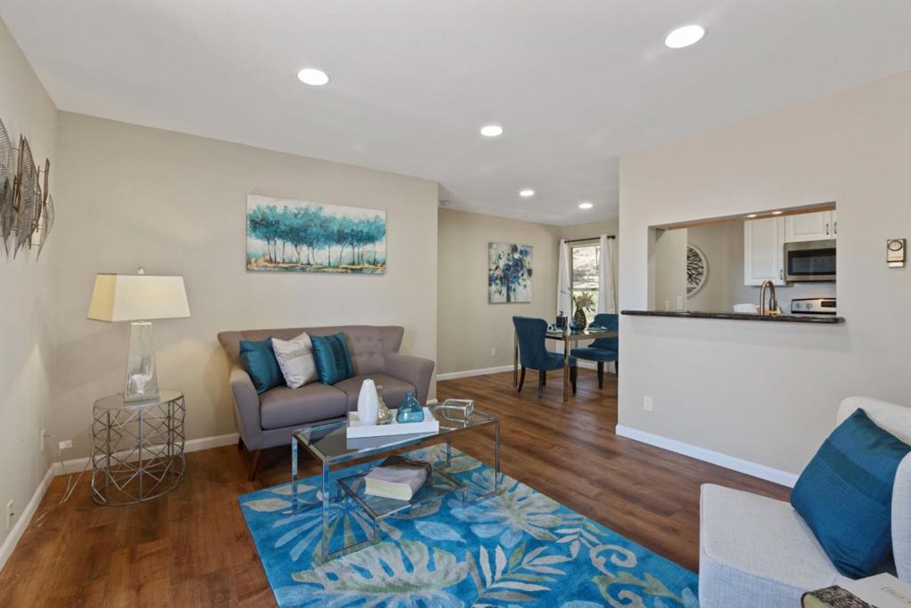 Hayward, California, 94544, United States, 2 Bedrooms Bedrooms, ,2 BathroomsBathrooms,Residential,For Sale,1983988