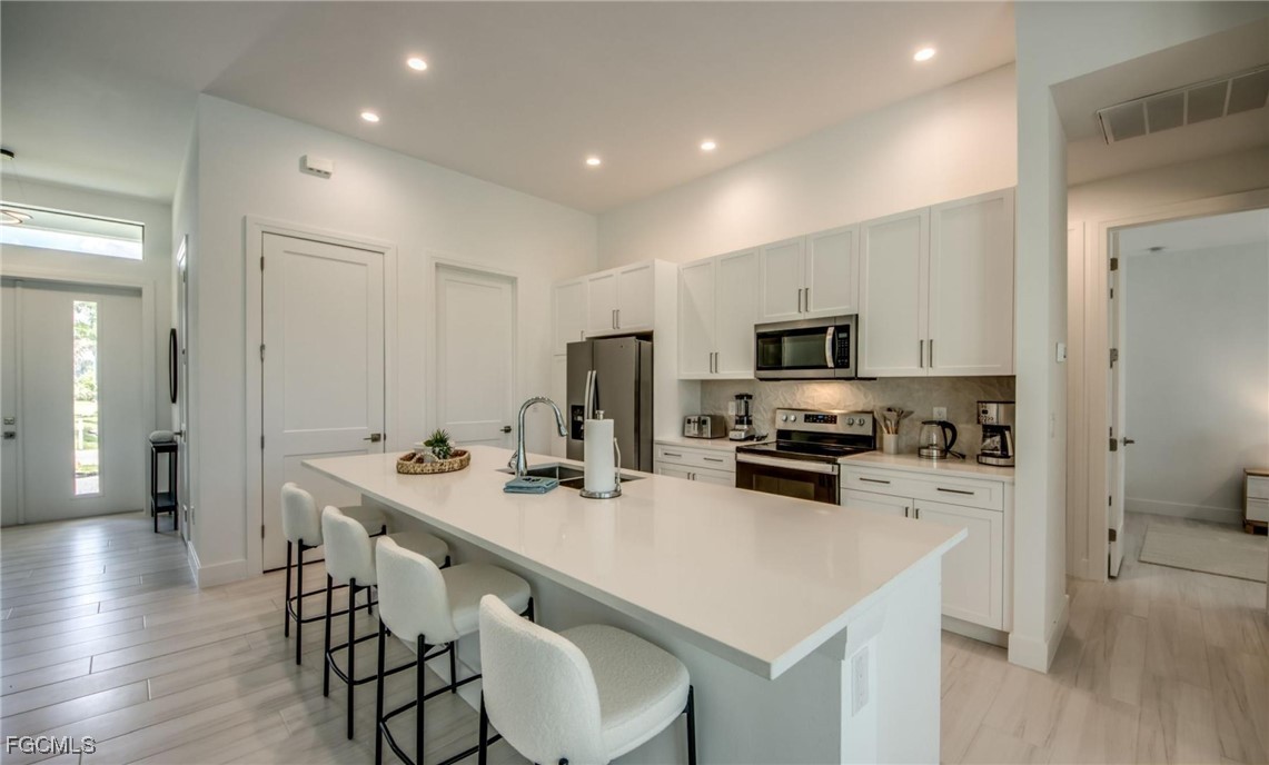 Cape Coral, Florida, 33914, United States, 3 Bedrooms Bedrooms, ,2 BathroomsBathrooms,Residential,For Sale,2009970