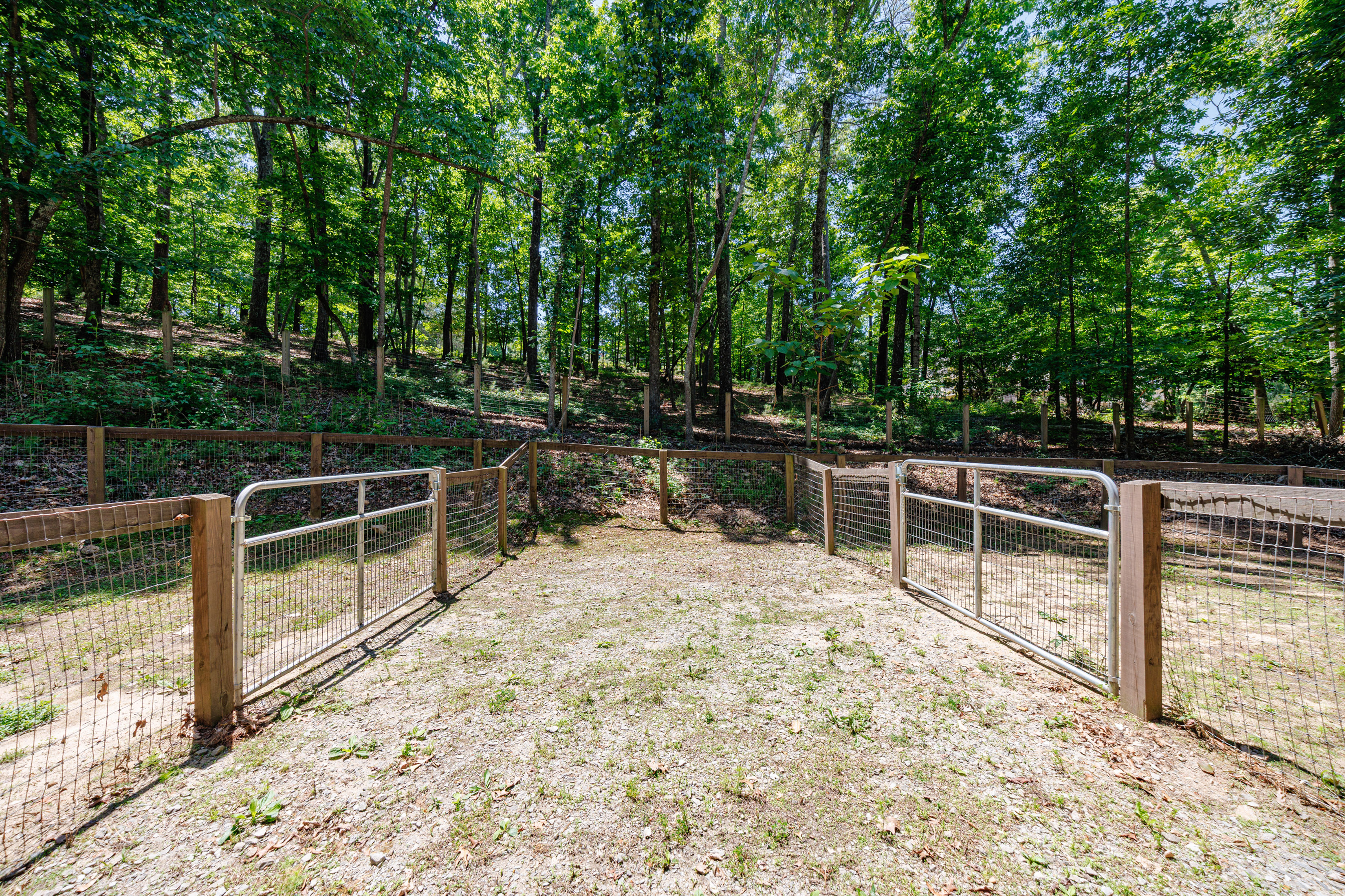  Exceptional Custom-built French Country Estate with Equestrian Amenities - 物件實景