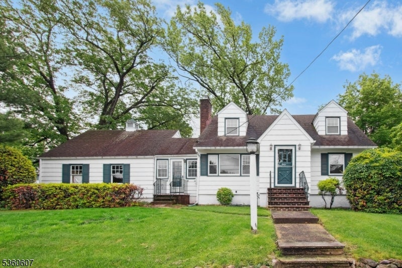 Garwood Boro, New Jersey, 07027, United States, 5 Bedrooms Bedrooms, ,4 BathroomsBathrooms,Residential,For Sale,1835599