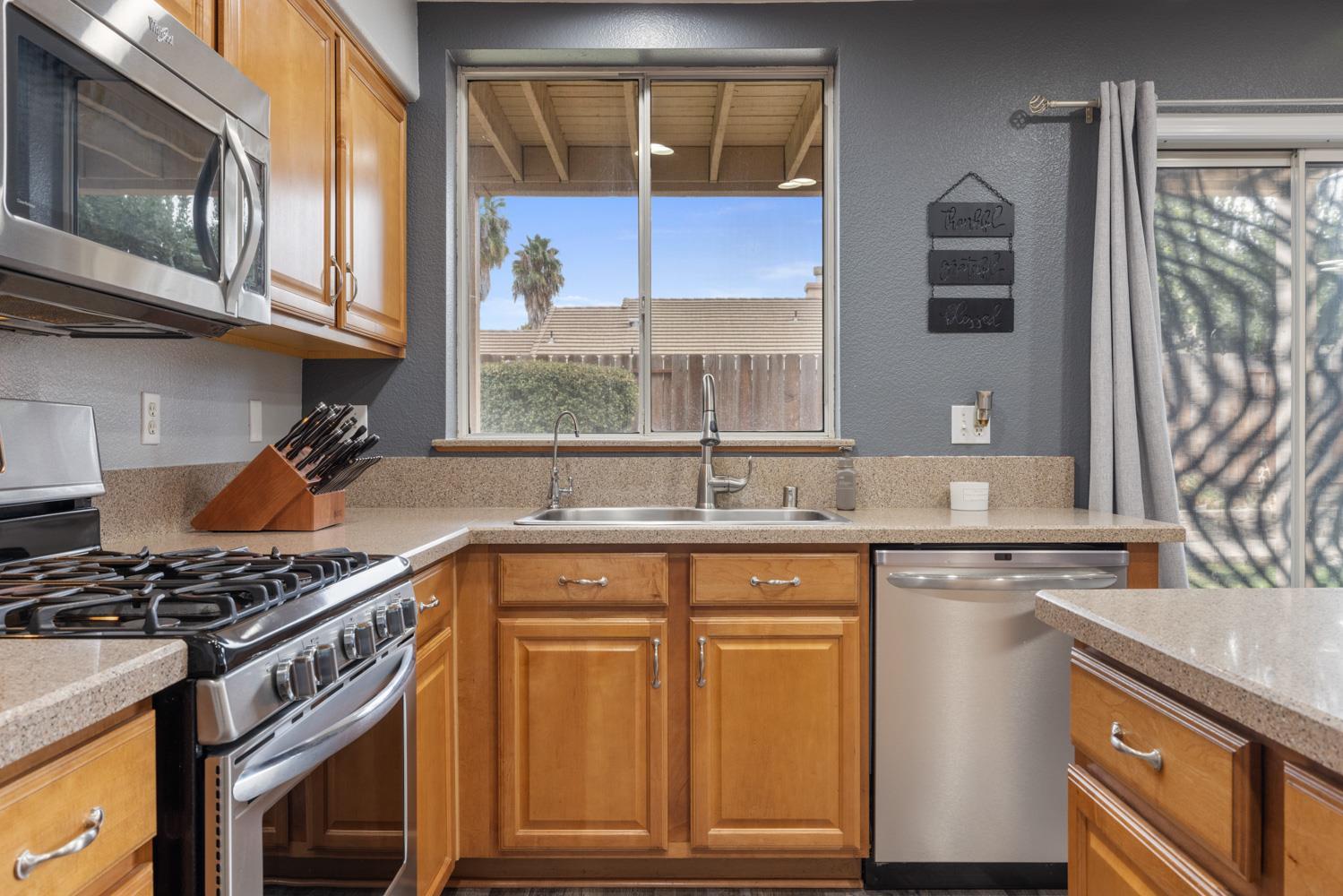 Ripon, California, 95366, United States, 6 Bedrooms Bedrooms, ,3 BathroomsBathrooms,Residential,For Sale,1978022