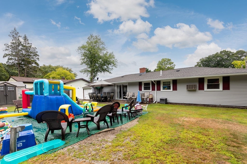 Holbrook, Massachusetts, 02343, United States, 3 Bedrooms Bedrooms, ,1 BathroomBathrooms,Residential,For Sale,1921162