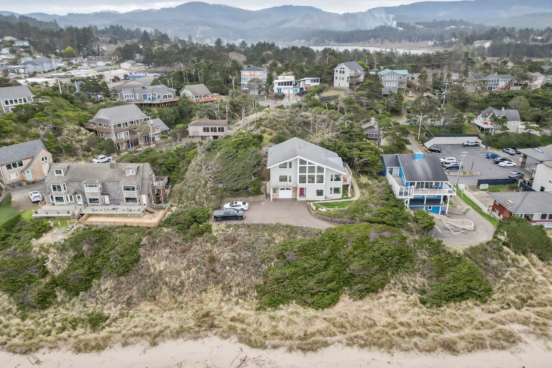  1068 NW 6TH CT Lincoln City, OR 97367 - 物件實景