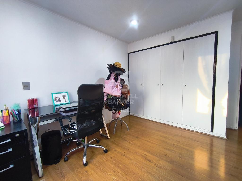 Las Condes, Chile, 5 Bedrooms Bedrooms, ,4 BathroomsBathrooms,Residential,For Sale,1821022