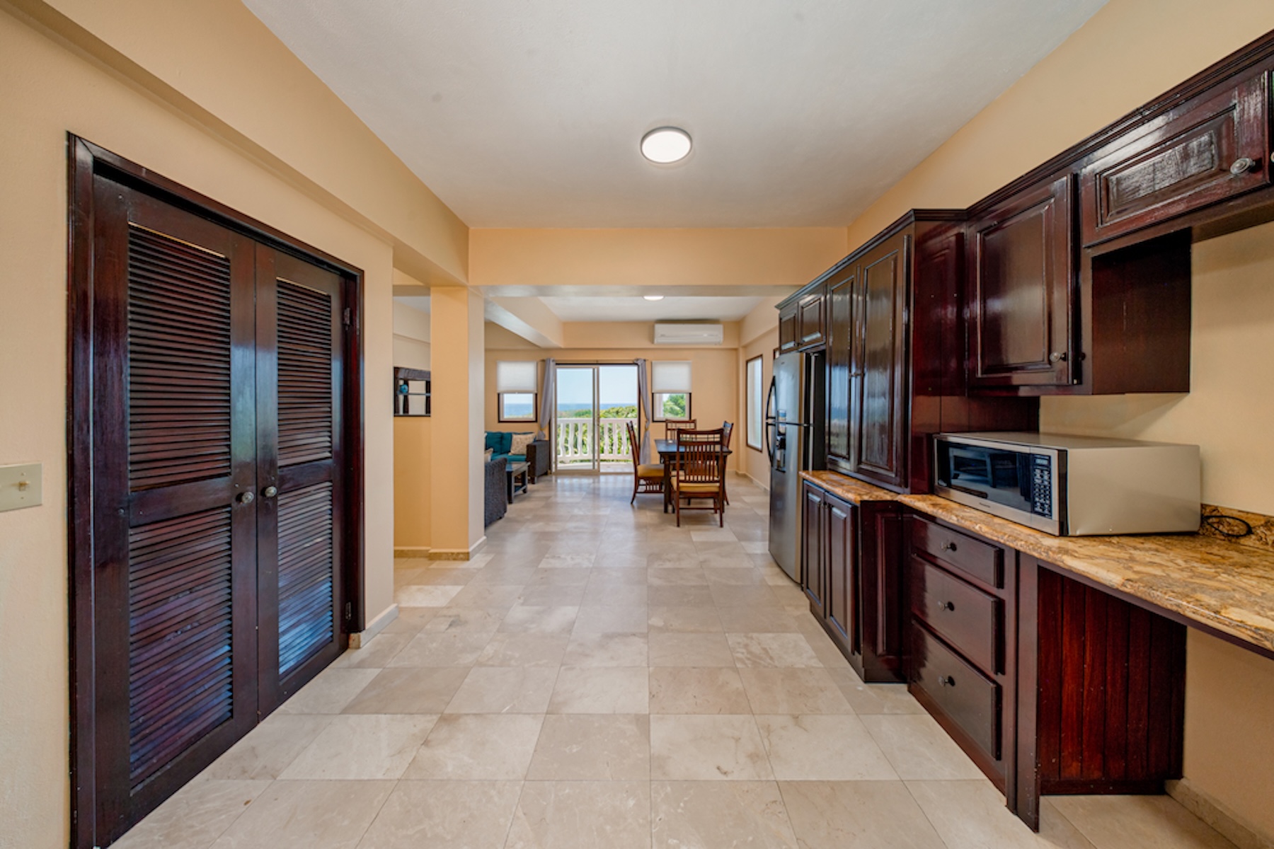 Move-in-Ready 2B Condo with Stunning Ocean Views, Brick Bay - 物件實景