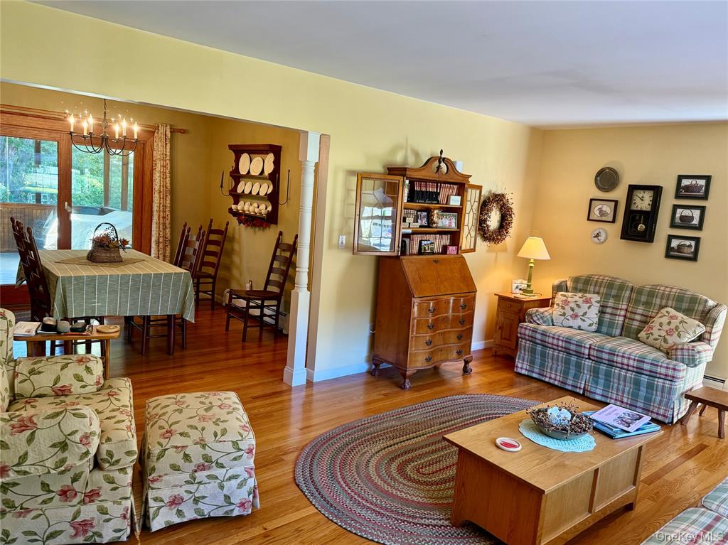 Wappingers Falls, New York, 12590, United States, 3 Bedrooms Bedrooms, ,2 BathroomsBathrooms,Residential,For Sale,1978823