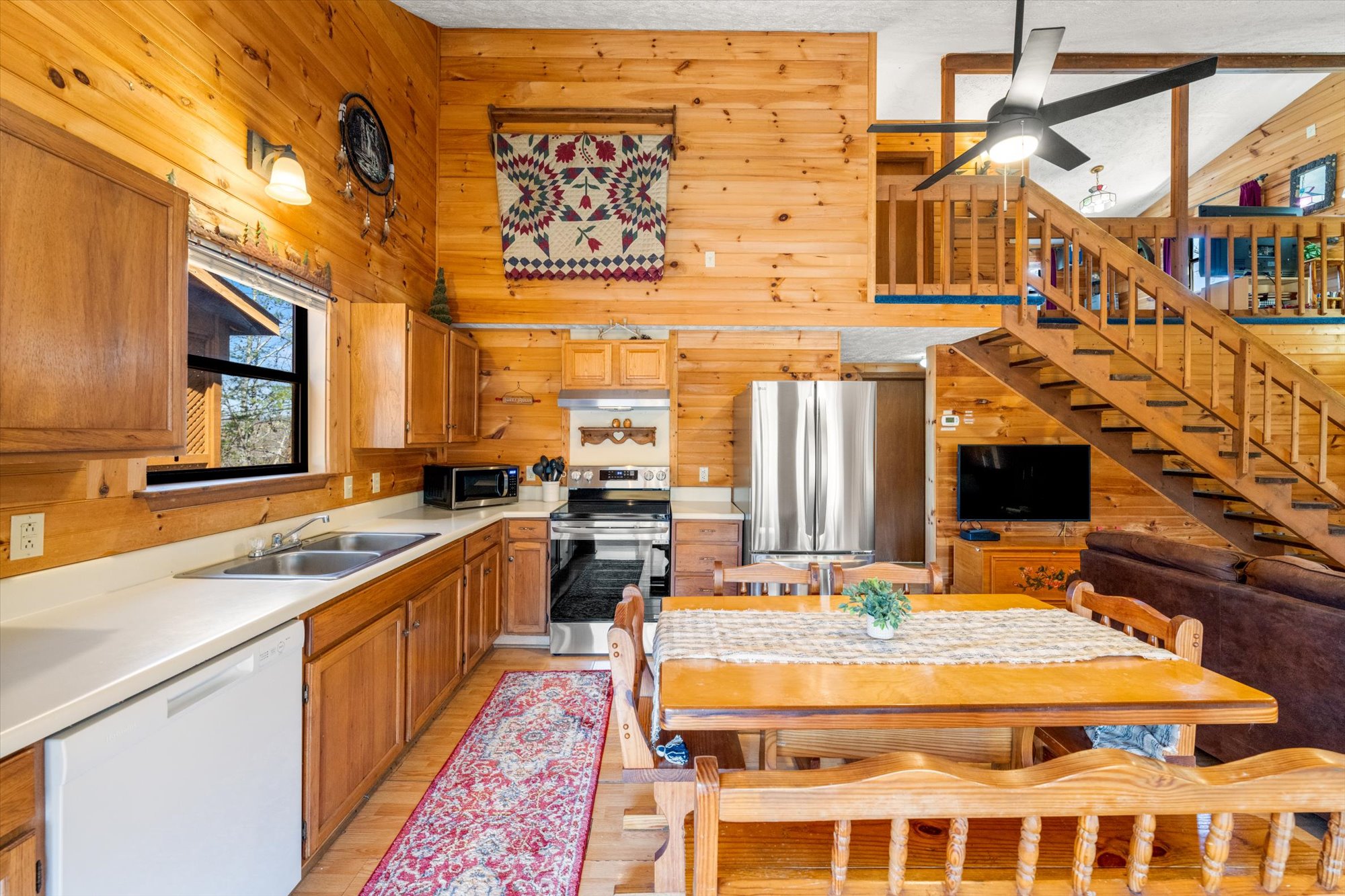 Sevierville, Tennessee, 37876, United States, 3 Bedrooms Bedrooms, ,2 BathroomsBathrooms,Residential,For Sale,1922805