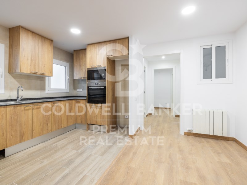 Barcelona Capital, Catalonia, ES, 4 Bedrooms Bedrooms, ,2 BathroomsBathrooms,Residential,For Sale,1752562