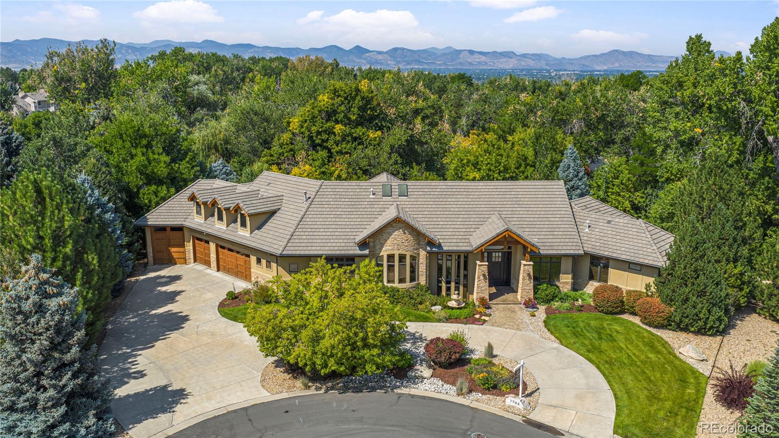 Littleton, Colorado, 80120, United States, 6 Bedrooms Bedrooms, ,7 BathroomsBathrooms,Residential,For Sale,1902050