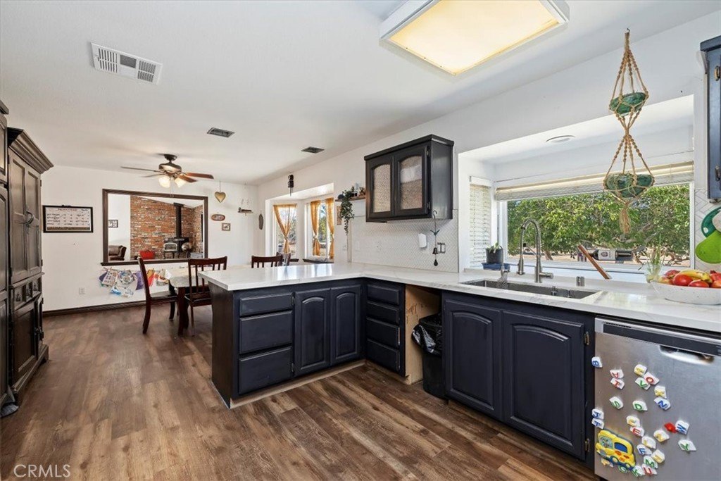 Hesperia, California, 92344, United States, 4 Bedrooms Bedrooms, ,2 BathroomsBathrooms,Residential,For Sale,1992060