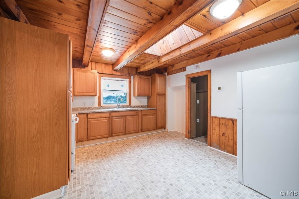 Pompey, New York, 13084, United States, 5 Bedrooms Bedrooms, ,2 BathroomsBathrooms,Residential,For Sale,1993406