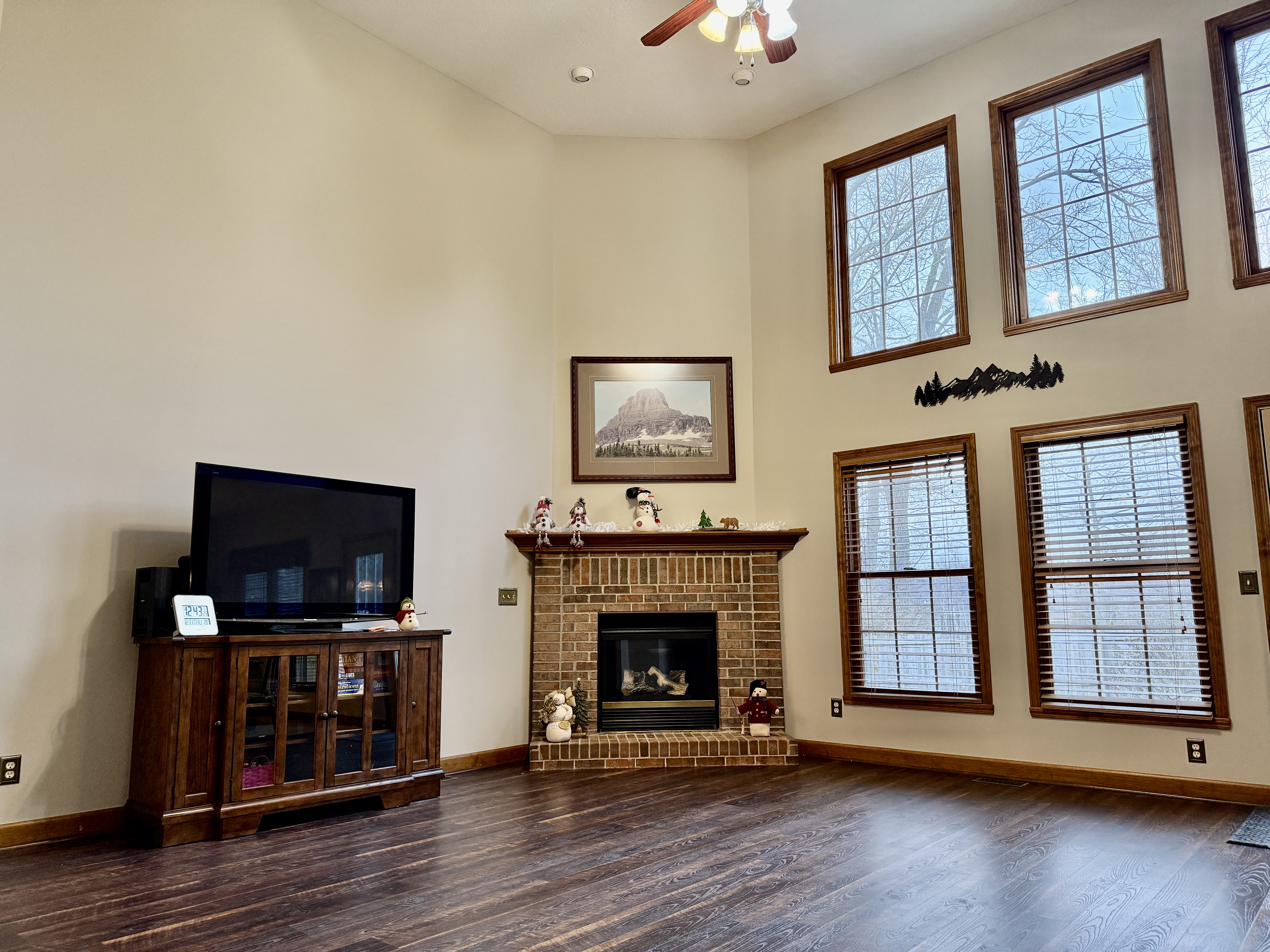 Terre Haute, Indiana, 47802, United States, 4 Bedrooms Bedrooms, ,4 BathroomsBathrooms,Residential,For Sale,2005996