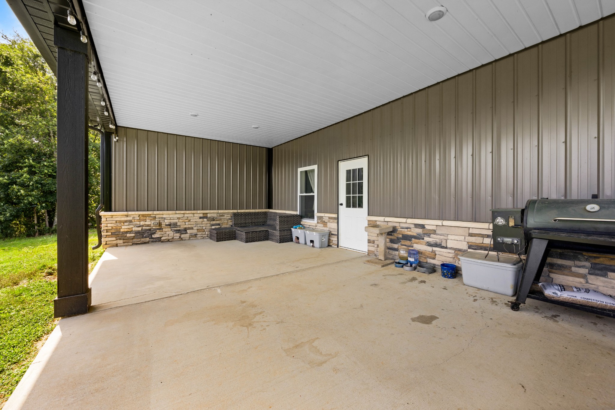 Indian Mound, Tennessee, 37079, United States, 3 Bedrooms Bedrooms, ,2 BathroomsBathrooms,Residential,For Sale,1866881