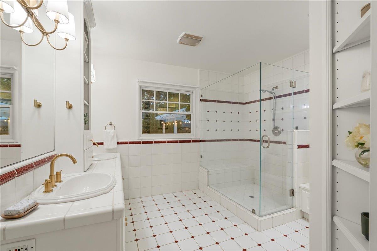 San Jose, California, 95125, United States, 3 Bedrooms Bedrooms, ,2 BathroomsBathrooms,Residential,For Sale,1989346