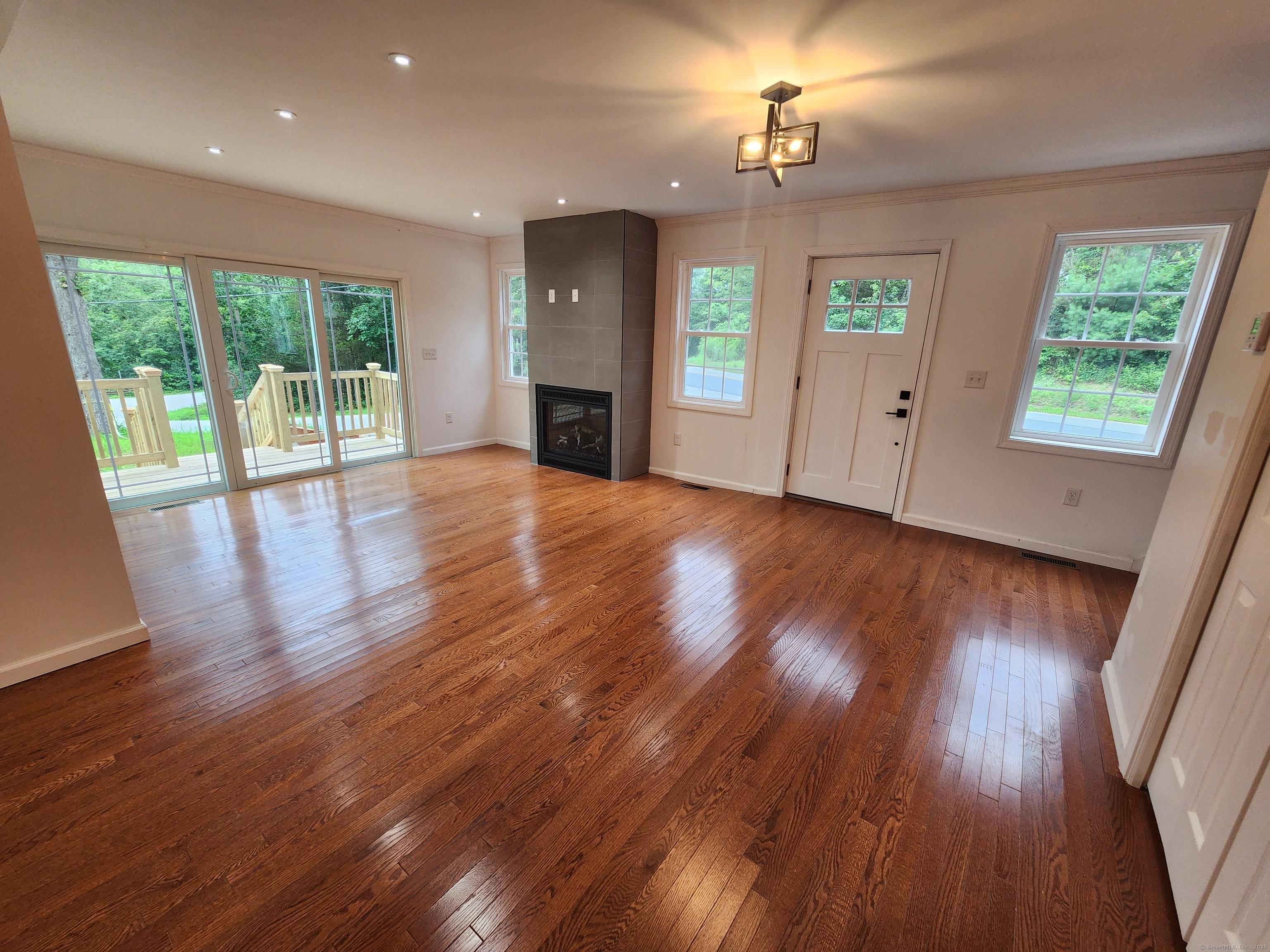 East Haddam, Connecticut, 06469, United States, 3 Bedrooms Bedrooms, ,3 BathroomsBathrooms,Residential,For Sale,1983406