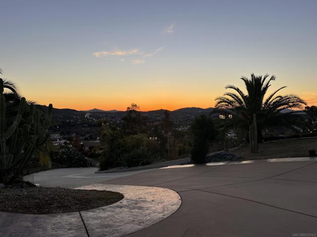 Lakeside, California, 92040, United States, 4 Bedrooms Bedrooms, ,4 BathroomsBathrooms,Residential,For Sale,1828721