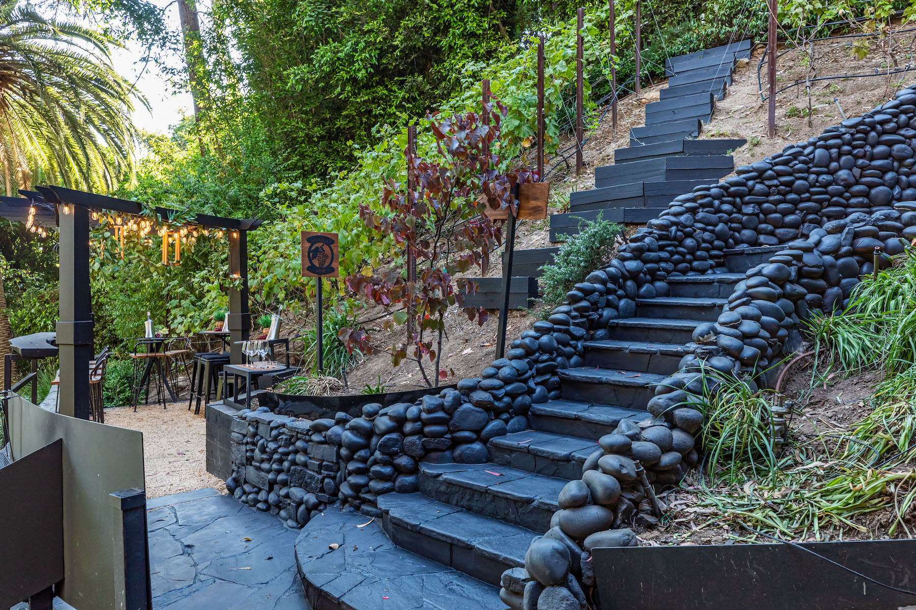  1509 Amalfi Drive - 物件實景