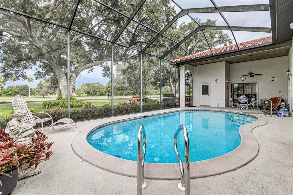 Lake Wales, Florida, 33898, United States, 2 Bedrooms Bedrooms, ,4 BathroomsBathrooms,Residential,For Sale,1908279