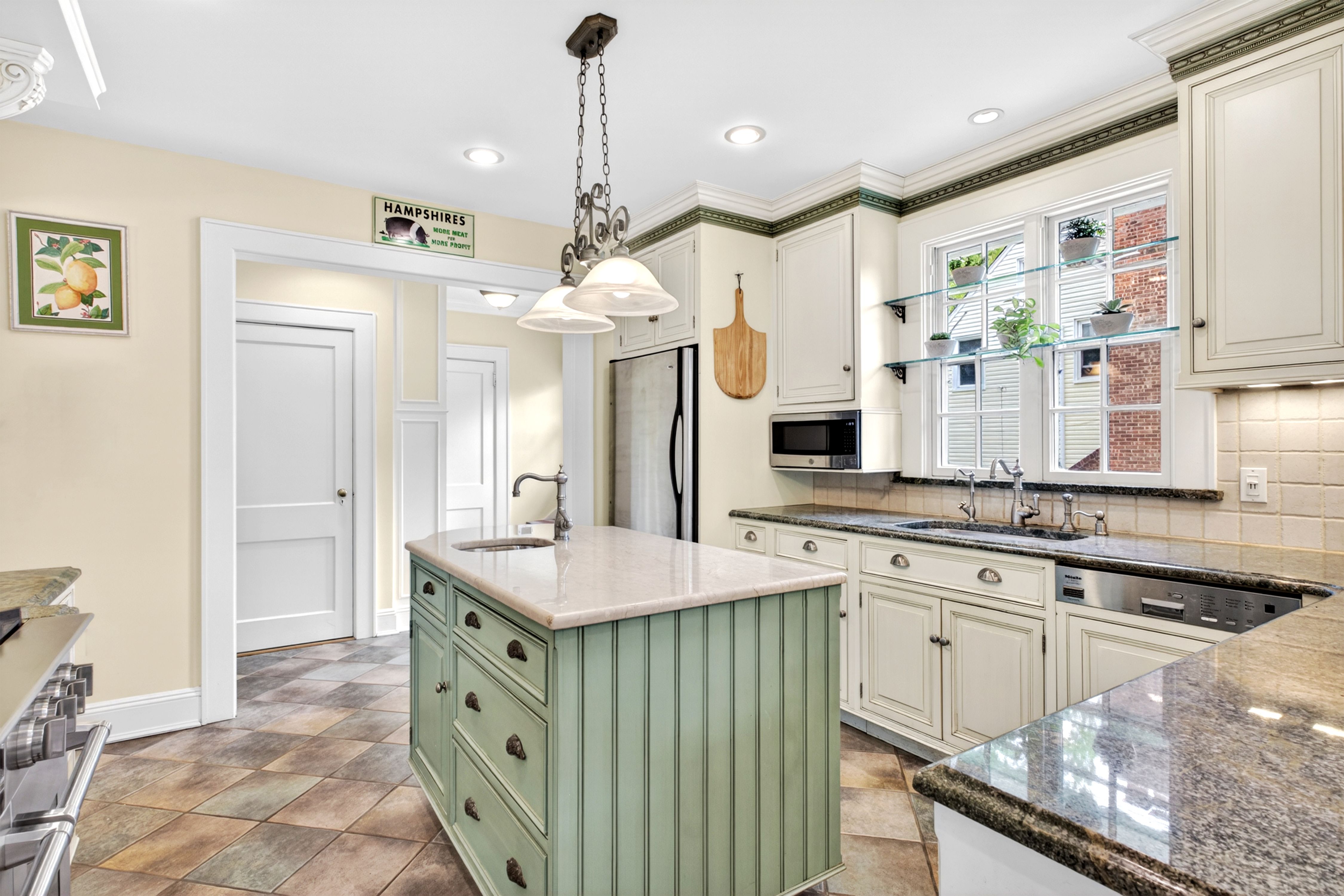  146 Onderdonk Avenue, Manhasset, NY 11030 - 物件實景